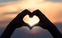 Zodiac Signs: বার বার ঠকলেও, আস্থা টলে না এঁদের, ভালবাসার মানুষকে খুঁজে বেড়ান এঁরা