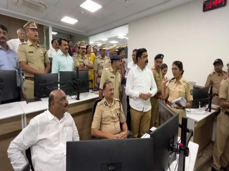 aurangabad news police alerts  app Can be used like this Aurangabad News: दंगल घडल्यास एकाचवेळी पोलिसांना अलर्ट देणारं ॲप; कसा कराल वापर?