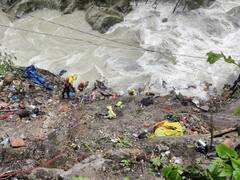 Gaurikund Landslide: गौरीकुंड हादसे की भयावह तस्वीरें आई सामने, अबतक तीन शव बरामद, रुक-रुककर गिर रहे पत्थर