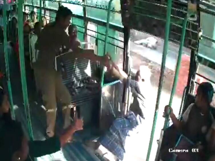 An old man who fell from a running bus in Mayiladuthurai died tragically TNN ஓடும் பேருந்தில் இருந்து தவறி விழுந்த முதியவர் உயிரிழப்பு - மயிலாடுதுறையில் சோகம்