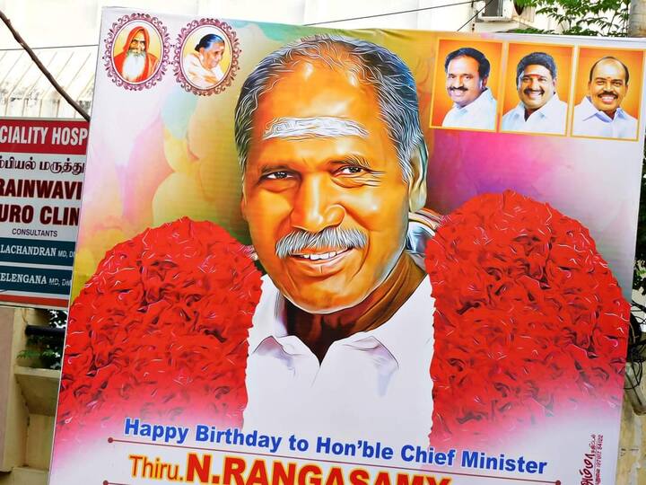 இப்படி உள்ளூர் சினிமா முதல் வெளிநாட்டு சினிமா வரை அனைத்து அவதாரத்திலும் மாஸாக இருக்கிறார் புதுச்சேரி முதல்வர்.