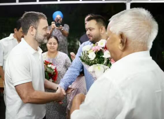 Bihar Politics: લાલૂ પ્રસાદ યાદવ સાથે રાહુલ ગાંધીએ કરી મુલાકાત, ડિનર પર બિહાર કેબિનેટ વિસ્તરણ પર ચર્ચા ? 