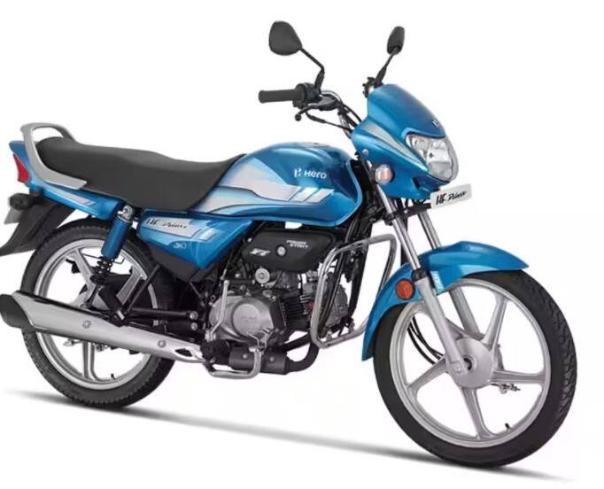 ਪਹਿਲੇ ਨੰਬਰ 'ਤੇ ਹੀਰੋ ਮੋਟੋਕਾਰਪ ਰਹੀ, ਇਸ ਨੇ ਜੁਲਾਈ 2023 ਵਿੱਚ ਘਰੇਲੂ ਬਾਜ਼ਾਰ ਵਿੱਚ 3,71,204 ਵਾਹਨ ਵੇਚੇ ਹਨ, ਵਿਕਰੀ ਵਿੱਚ 13.8 ਪ੍ਰਤੀਸ਼ਤ ਤੇ MoM ਵਿੱਚ 12.1 ਪ੍ਰਤੀਸ਼ਤ ਦੀ ਗਿਰਾਵਟ ਦਰਜ ਕੀਤੀ ਹੈ। ਪਿਛਲੇ ਸਾਲ ਇਸੇ ਮਿਆਦ 'ਚ ਇਸ ਦੀ ਵਿਕਰੀ 4,30,684 ਯੂਨਿਟ ਸੀ।