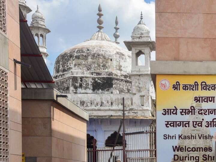 Maulana Tauqeer Raza on Gyanvapi Survey Such a fountain is in every big mosque which called Shivling 'ऐसा फव्वारा हर बड़ी मस्जिद में होता है'- ज्ञानवापी सर्वे पर मौलाना तौकीर रजा का बयान