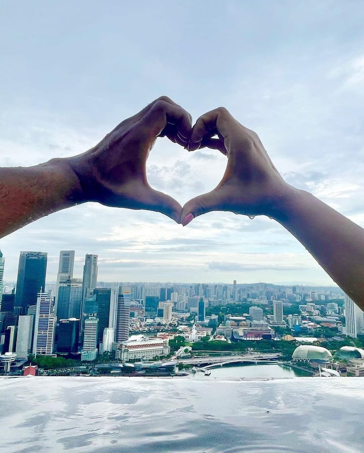 అగ్నిసాక్షి సీరియల్ లో భైరవి పాత్రలో మెప్పించింది