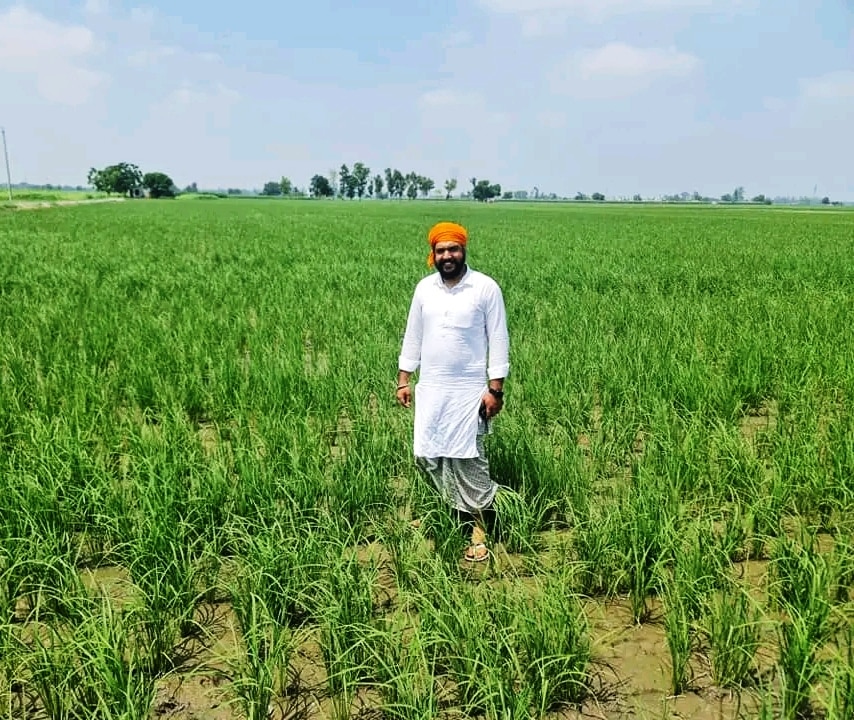 Floods - ਇਸ ਕਿਸਾਨ ਦੀ ਫਸਲ ਨੂੰ ਹੜ੍ਹਾਂ ਦਾ ਪਾਣੀ ਨਹੀਂ ਪਹੁੰਚਾ ਸਕਿਆ ਨੁਕਸਾਨ, ਪੜ੍ਹੇ ਲਿਖੇ ਕਿਸਾਨ ਨੇ ਲਗਾਈ ਸੀ ਆਹ ਜੁਗਤ 