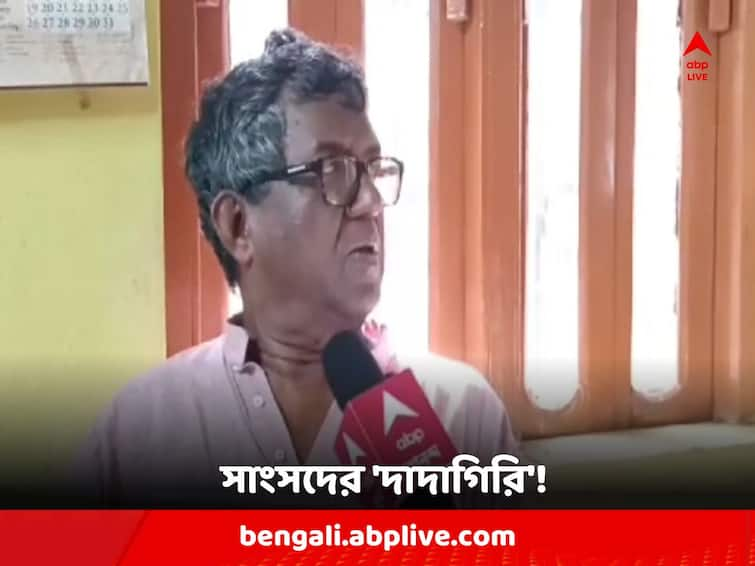 Purba Burdwan : MP Sunil Mondal in controversy after he hits Palsit toll Plaza worker on neck Purba Burdwan News : পালসিট টোল প্লাজার কর্মীকে গলাধাক্কা সাংসদের ! ভাইরাল ভিডিও ঘিরে শোরগোল