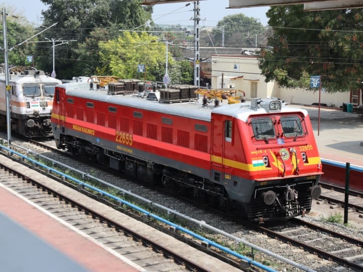 Indore Chandigarh Express run twice a week Dr Ambedkar Nagar Rewa Train remain cancelled ann MP News: इंदौर-चंडीगढ़ एक्सप्रेस अब सप्ताह में दो बार चलेगी, रीवा से चलने वाली ये ट्रेन रहेगी कैंसिल, जानें डीटेल्स