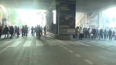 Behala Road Accident : স্কুল-পড়ুয়ার মৃত্যুর পর বিক্ষোভ দমাতে পুলিশের কাঁদানে গ্যাস, ত্রস্ত খুদে পড়ুয়ারা, আতঙ্কে অসুস্থ