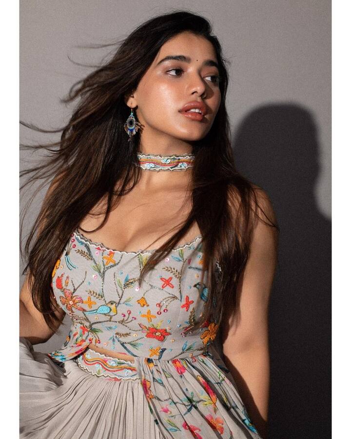 ‘బ్రో‘ సినిమా హిట్ తో మంచి జోష్ లో ఉంది కేతిక శర్మ. Photo Credit: Ketika/Instagram