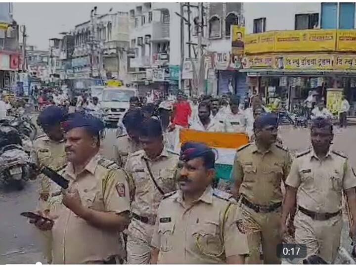 संभाजी भिडे यांनी अलीकडेच महात्मा जोतिबा फुले, महात्मा गांधी, शिर्डीचे साईबाबा, स्वातंत्र्य दिन, राष्ट्रगीत व राष्ट्रध्वज याबाबत बुद्धिभेद करणारी व अवमानकारक विधाने केली आहेत.