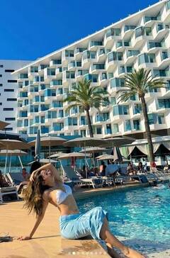 Avneet Kaur: ਪੈਰਿਸ ਦੇ ਪੂਲ 'ਚ ਮਸਤੀ ਕਰਦੀ ਨਜ਼ਰ ਆਈ ਅਵਨੀਤ ਕੌਰ, ਦੇਖੋ ਤਸਵੀਰਾਂ