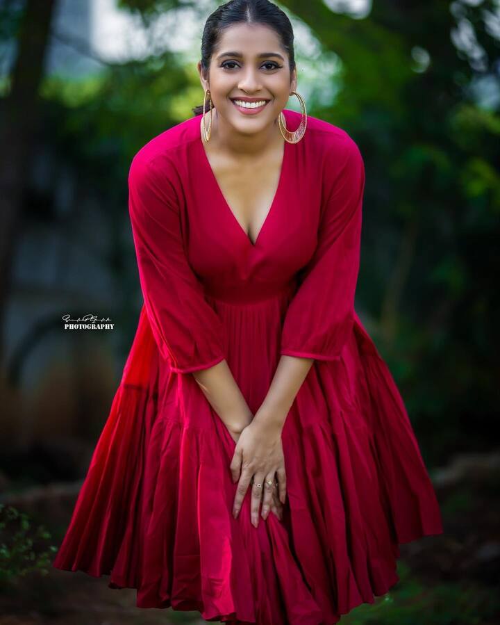 రష్మీ గౌతమ్ (Image Courtesy : rashmigautam / Instagram)