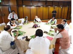 Modi Tweet: ஆப்பம், பணியாரம், புளியோதரை சூப்பர்... கூட்டணி எம்.பிக்களுடன் தீவிரமாக ஆலோசனை செய்த பிரதமர் மோடி!