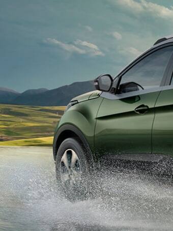 पिछले महीने ग्राहकों को सबसे ज्यादा पसंद आयी ये कारें