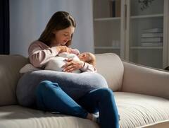 प्रसूतीनंतर महिलांनी आहारात 'या' पदार्थांचा समावेश करावा; बाळाच्या आरोग्याबरोबरच तुम्हीही हेल्दी राहाल