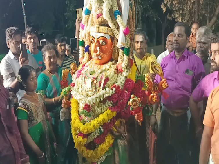 Tiruvarur: Manakal Ayyampet Kaliamman Temple Kali Kattu Festival TNN திருவாரூர்: மணக்கால் அய்யம்பேட்டை காளியம்மன் ஆலய காளி கட்டு திருவிழா; ஆயிரக்கணக்கான பக்தர்கள் பங்கேற்பு