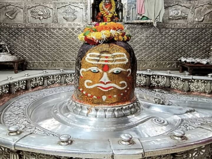 Ujjain News: जुलाई माह में महाकाल की शरण में आए 77 लाख से ज्यादा भक्त, इस दिन होती है ज्यादा भीड़, देखें आंकड़े Ujjain Mahakaleshwar news More than 77 lakh devotees came in the shelter month of July ann Ujjain News: जुलाई माह में महाकाल की शरण में आए 77 लाख से ज्यादा भक्त, इस दिन होती है ज्यादा भीड़, देखें आंकड़े