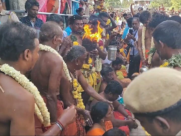 ஆன்மீகம்: மேட்டு மகாதானபுரம் மகாலட்சுமி கோயில் திருவிழா;  தலையில் தேங்காய் உடைத்து பக்தர்கள் நேர்த்திக்கடன்