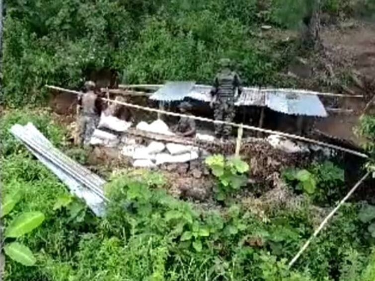 Manipur Violence Police Paramilitary Force Personnel Destroy Illegal Bunkers Of Armed Miscreants Manipur: Police, CAPF Personnel Destroy Illegal Bunkers Of Armed Miscreants