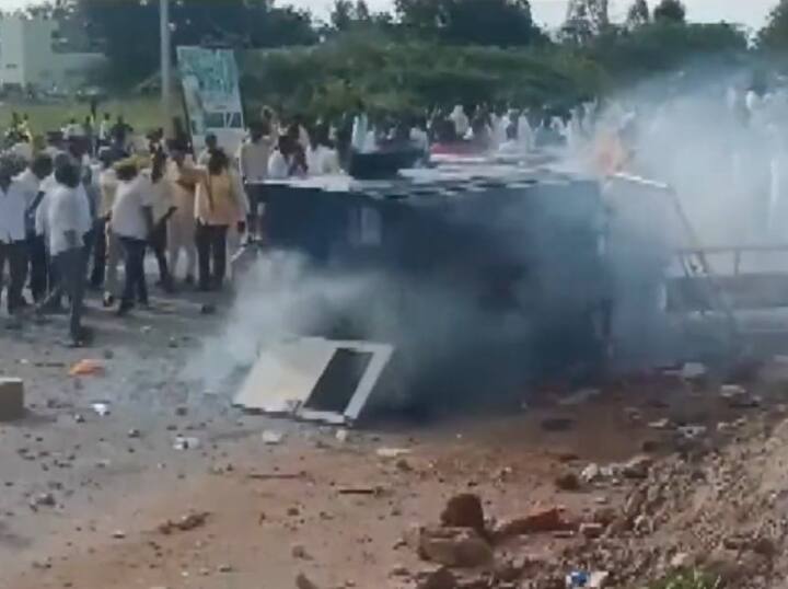 चंद्रबाबू नायडू की रैली में हंगामा, भिड़े टीडीपी और YSRCP के कार्यकर्ता, 20 पुलिसकर्मी समेत कई