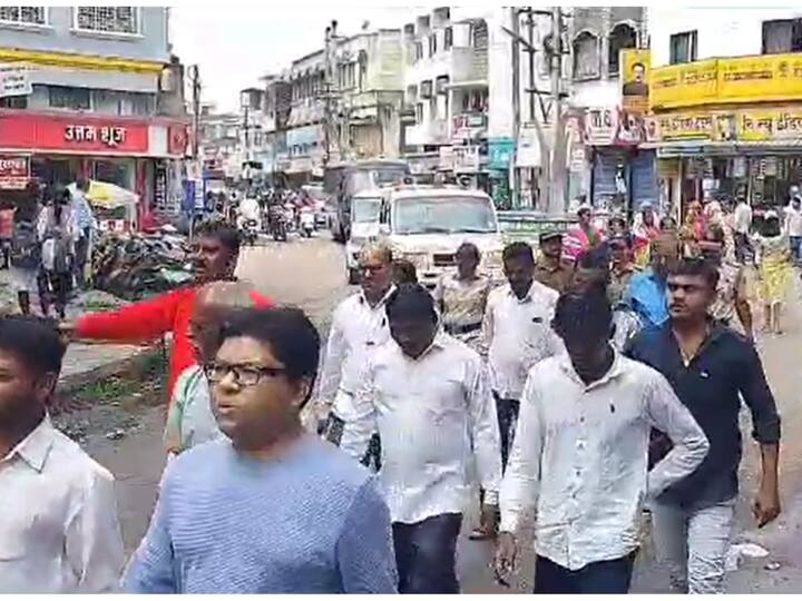 इस्लामपूर शहरामध्ये बंदला संमिश्र असा प्रतिसाद मिळाला.