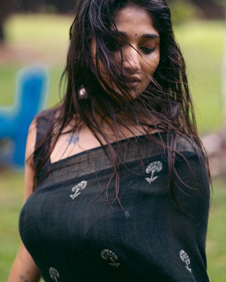 ప్రియ వడ్లమాని తన లేటెస్ట్ ఫొటోలు ఇన్‌స్టాగ్రామ్‌లో షేర్ చేశారు.