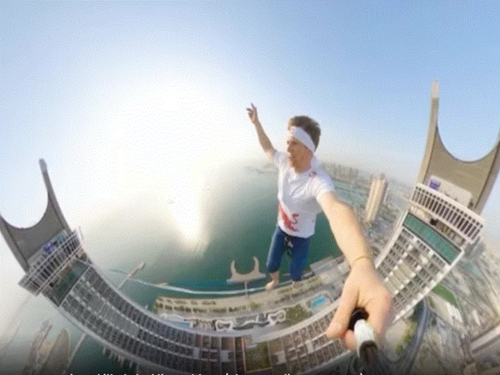 Nerve-Wracking Video Shows Man Walk 185m High Slackline In Qatar Nerve-Wracking Video Shows Man Walk 185m High Slackline In Qatar