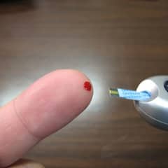 Blood Sugar : আপনারও কি এই উপসর্গগুলি রয়েছে ? কী করে বুঝবেন ভারসাম্যহীন হচ্ছে রক্তে শর্করার মাত্রা ?