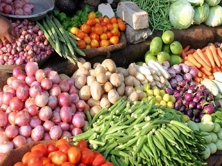 vegetables price list august 5th 2023 chennai koyambedu market Vegetable Price: மேலும் ரூ.20 குறைந்த தக்காளி விலை.. சின்ன வெங்காயம், பீன்ஸ், கேரட் நிலை என்ன? இன்றைய விலை பட்டியல் இதோ..