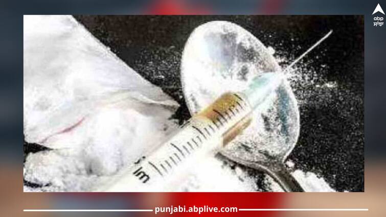 Faridkot News: Anti-narcotics committee member shot dead, case registered against 5 people including 2 women Faridkot News: ਨਸ਼ਾ ਵਿਰੋਧੀ ਕਮੇਟੀ ਦੇ ਮੈਂਬਰ ਦੀ ਗੋਲੀ ਮਾਰ ਕੇ ਹੱਤਿਆ, ਨਸ਼ਾ ਤਸਕਰਾਂ ਖਿਲਾਫ ਆਵਾਜ਼ ਕੀਤੀ ਸੀ ਬੁਲੰਦ, 2 ਔਰਤਾਂ ਸਮੇਤ 5 ਲੋਕਾਂ ਖਿਲਾਫ ਮਾਮਲਾ ਦਰਜ