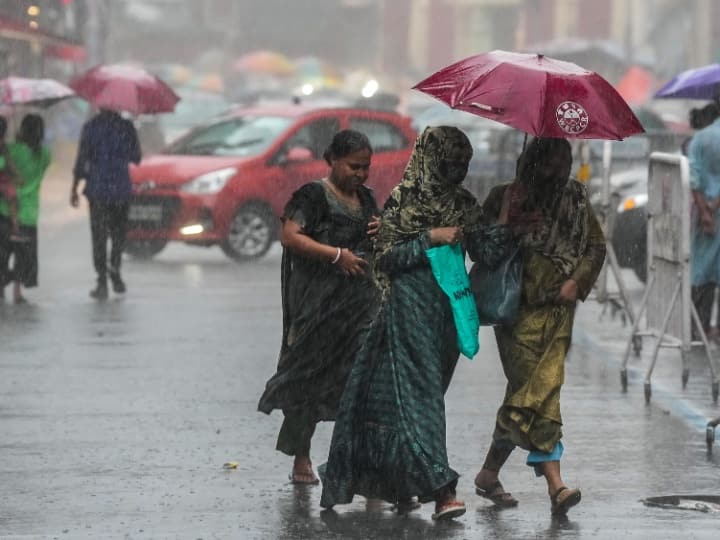 Weather Update Heavy Rainfall In Himachal Pradesh To Uttar Pradesh while Thunderstorm In Karnataka Weather Update: कर्नाटक में आएगा तूफान! हिमाचल से यूपी तक भारी बारिश का अलर्ट, जानें देशभर का मौसम का हाल