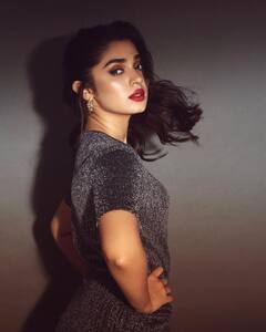 Krithi Shetty Photos: நடிகை க்ரித்தி ஷெட்டியின் நெஞ்சை கிள்ளும் ஸ்டைலிஷ் புகைப்படங்கள்..!