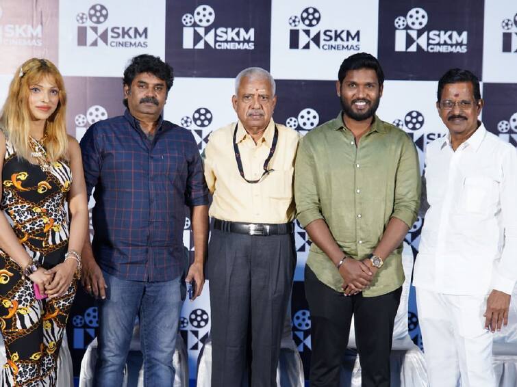 Launch of S.K.M. Cinemas Maiden Production titled Production No.1  directed by Naalaya Iyakkunar Vijay Anandhan கோலிவுட்டில் கால்பதிக்கும் நாளைய இயக்குநர் புகழ் விஜய் ஆனந்த்.. ரசிகர்கள் வாழ்த்து..!