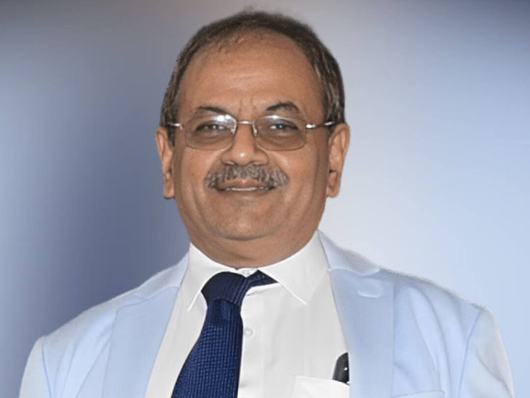 Justice Rohit Deo Resign: కోర్టు హాలులోనే జస్టిస్ రాజీనామా, ఆత్మగౌరవానికి వ్యతిరేకంగా పని చేయలేనంటూ రిజైన్ Bombay HC Judge Justice Rohit Deo Resigns In Open Court Hall Says Cant Work Against Self Respect Justice Rohit Deo Resign: కోర్టు హాలులోనే జస్టిస్ రాజీనామా, ఆత్మగౌరవానికి వ్యతిరేకంగా పని చేయలేనంటూ రిజైన్