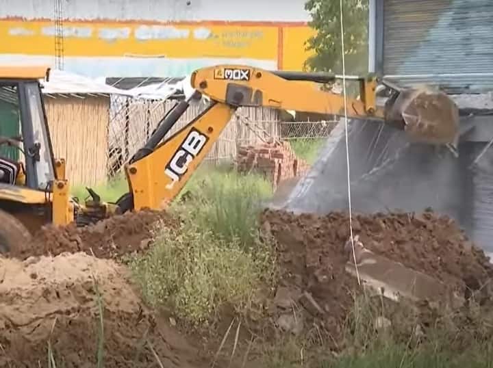 Nuh Violence: Bulldozer Action Continued For Third Day Many Shops Demolished In Nalhar Medical College