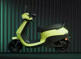two wheeler ola electric beats all again in ev two wheeler sales in july ather tvs  ઈલેક્ટ્રિક સ્કૂટરના વેચાણમાં OLA એ બાજી મારી, Ather અને TVS રહ્યા આ  નંબર પર 
