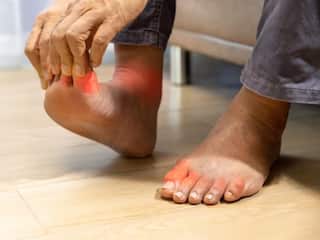 शरीर के किसी हिस्से में सूजन को ना करें नजरअंदाज, खाएं ये 5 असरदार चीजें, जल्द मिलेगी राहत