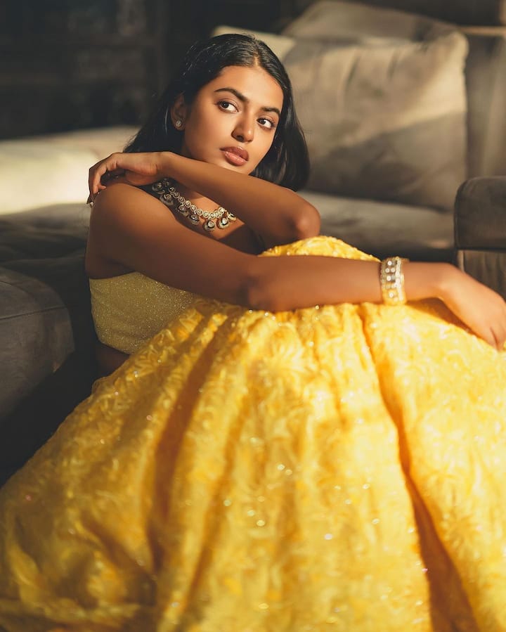 'అహ నా పెళ్ళంట' వెబ్ సిరీస్ తో శివాని మంచి సక్సెస్ అందుకుంది. Photo Credit: Shivani Rajasekhar/Instagram