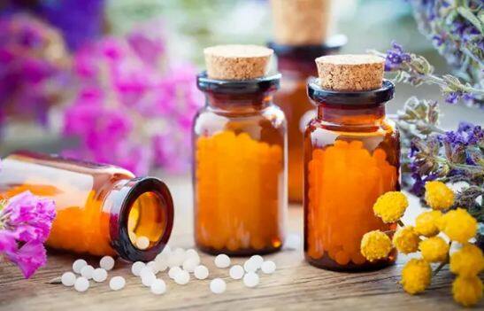 ਹੋਮਿਓਪੈਥਿਕ ਦਵਾਈ ਲੈਣ ਦੇ ਕੁਝ ਖਾਸ ਨਿਯਮ ਹਨ, ਜੇ ਤੁਸੀਂ ਇਹ ਗਲਤੀ ਕਰ ਰਹੇ ਹੋ ਤਾਂ ਇਸ ਦਾ ਕੋਈ ਫਾਇਦਾ ਨਹੀਂ ਹੋਵੇਗਾ। ਦਵਾਈ ਲੈਣ ਤੋਂ ਬਾਅਦ ਡੱਬੇ ਨੂੰ ਕੱਸ ਕੇ ਬੰਦ ਕਰੋ। ਜੇ ਤੁਸੀਂ ਕਿਸੇ ਬਿਮਾਰੀ ਲਈ ਹੋਮਿਓਪੈਥਿਕ ਦਵਾਈ ਨਹੀਂ ਲੈ ਰਹੇ ਹੋ, ਤਾਂ ਨਸ਼ਿਆਂ ਤੋਂ ਦੂਰ ਰਹੋ।