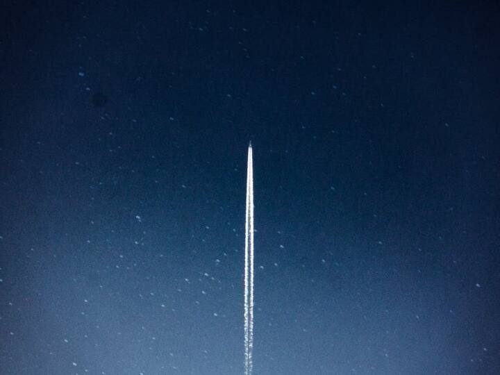 अगर चंद्रमा पर किसी की मौत हो जाए तो दल पृथ्वी पर वापस लौट सकता है. इसमें कुछ दिनों का समय लग सकता है. नासा ने ऐसी स्थितियों के लिए विस्तृत प्रोटोकॉल निर्धारित किए हुए हैं.