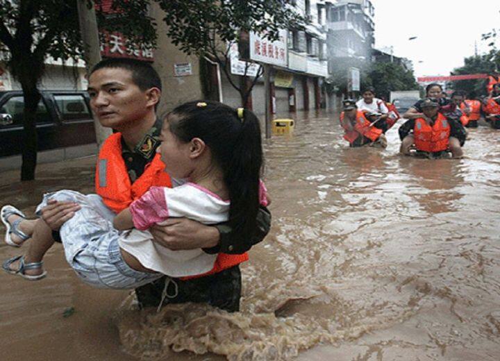 China Beijing Flood Saving Plan Use Cities As Water Dumping Moat China News: चीन का 'घिनौना' रूप, बीजिंग को बचाने के लिए 6 लाख लोगों को डुबा रहा 'ड्रैगन', जानिए क्यों