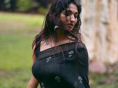 అందం అమ్మాయైతే - చీరలో అదరగొడుతున్న ప్రియ వడ్లమాని!