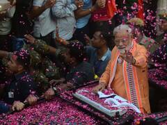 NDA या INDIA? सर्वे में तस्वीर साफ, एक क्लिक में देखें किसको कितनी सीटें