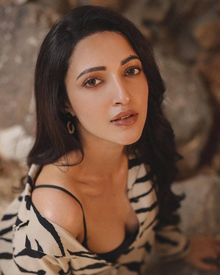 నేహా శెట్టి అందమైన ఫోటోలు