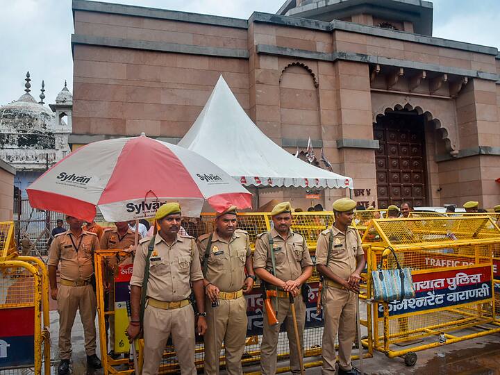 Gyanvapi Case: 3 Tombs, Basement Assessed On Day 3. ASI Survey To Continue Tomorrow, Say Hindu Side Lawyers Gyanvapi Case: 3 Tombs, Basement Assessed On Day 3. ASI Survey To Continue Tomorrow, Say Hindu Side Lawyers