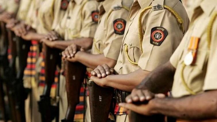 cops suspended in pune 3 police personnel in pune suspended immediately Pune Crime news :  पोलीस रिक्षाने आरोपीला येरवड्यात घेऊन जात होते, आरोपी पाणी पिण्याच्या बाहण्याने थांबला अन् पळून गेला; तीन पोलिसांचं निलंबन