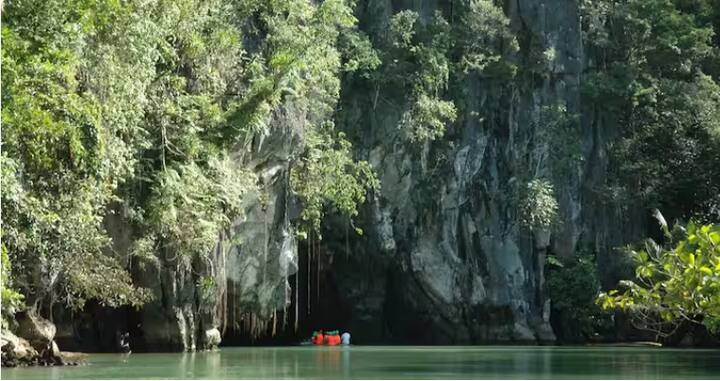 ਪੋਰਟੋ ਪ੍ਰਿੰਸੇਸਾ ਨਦੀ, ਫਿਲੀਪੀਨਜ਼: ਯੂਨੈਸਕੋ ਦੁਆਰਾ ਵਿਸ਼ਵ ਵਿਰਾਸਤੀ ਸਥਾਨਾਂ ਦੀ ਸੂਚੀ ਵਿੱਚ ਸ਼ਾਮਲ ਕੀਤੀ ਗਈ ਪੋਰਟੋ ਪ੍ਰਿੰਸੇਸਾ ਨਦੀ ਦੀ ਲੰਬਾਈ ਪੰਜ ਮੀਲ ਹੈ। ਇਹ ਨਦੀ ਖ਼ੂਬਸੂਰਤ ਗੁਫ਼ਾਵਾਂ ਵਿੱਚੋਂ ਲੰਘਦੀ ਹੈ ਅਤੇ ਸਮੁੰਦਰ ਵਿੱਚ ਮਿਲ ਜਾਂਦੀ ਹੈ।