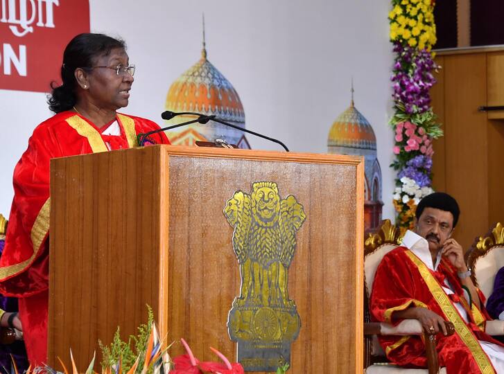 President Droupadi Murmu Address University of Madras 165th Convocation Chennai President Droupadi Murmu: நாகரிகம், கலாச்சாரத்தின் தொட்டில்: சென்னைப் பல்கலை. பட்டமளிப்பு விழாவில் குடியரசுத் தலைவர் புகழாரம்!