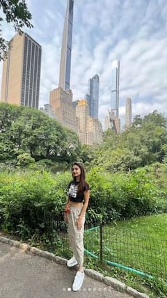 Anushka Sen: ਨਿਊਯਾਰਕ ਦੀਆਂ ਸੜਕਾਂ 'ਤੇ ਮਸਤੀ ਕਰਦੀ ਨਜ਼ਰ ਆਈ ਅਨੁਸ਼ਕਾ ਸੇਨ, ਪਿਆਰੀ ਮੁਸਕਰਾਹਟ ਨਾਲ ਜਿੱਤਿਆ ਪ੍ਰਸ਼ੰਸਕਾਂ ਦਾ ਦਿਲ